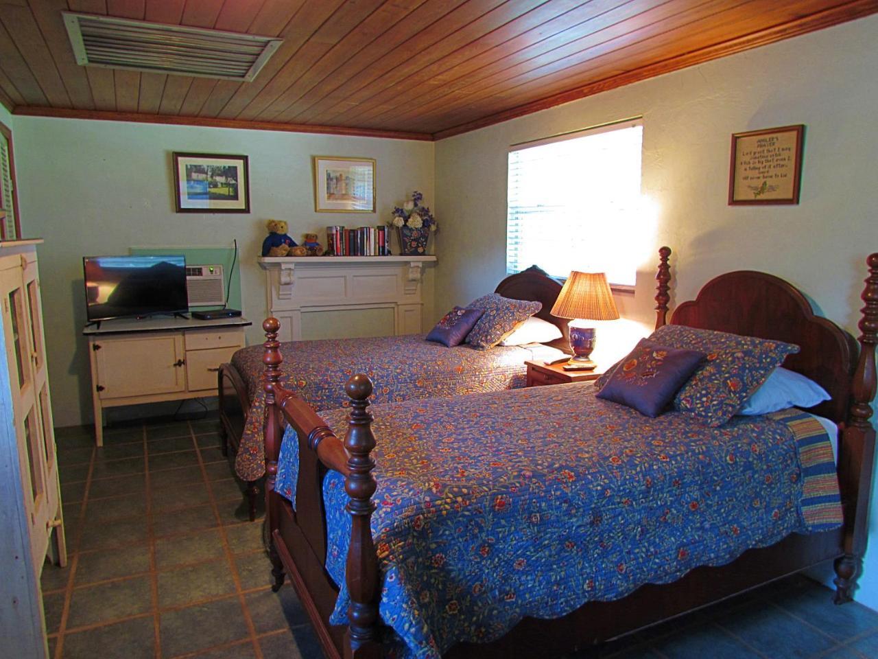 The Yearling Cabins Cross Creek Экстерьер фото
